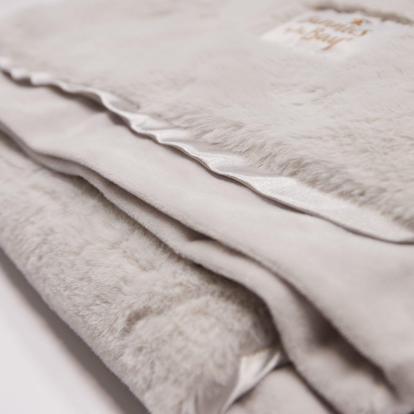 RETIRED - Cuddle Me Fur Nibble Blanket - Gray 30 x 40